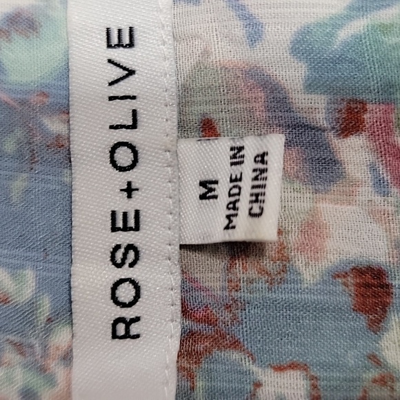 Rose + Olive Size M Muted Blue, Pink, Burgundy & White Floral Tie Front Blouse - Picture 10 of 11